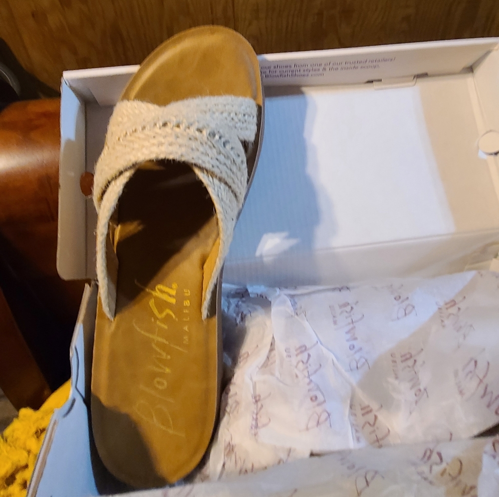 Blowfish Women's Cream Sandals